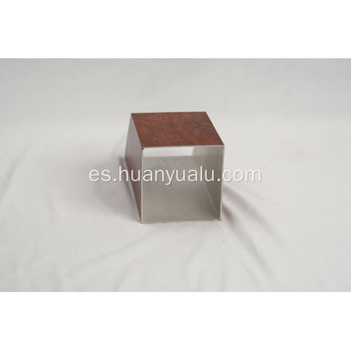 Puertas y ventanas de aluminio con recubrimiento en polvo de grano de madera